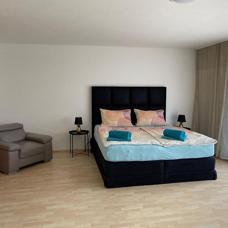 Pension Am Waldrand Karlsbad Buitenkant foto