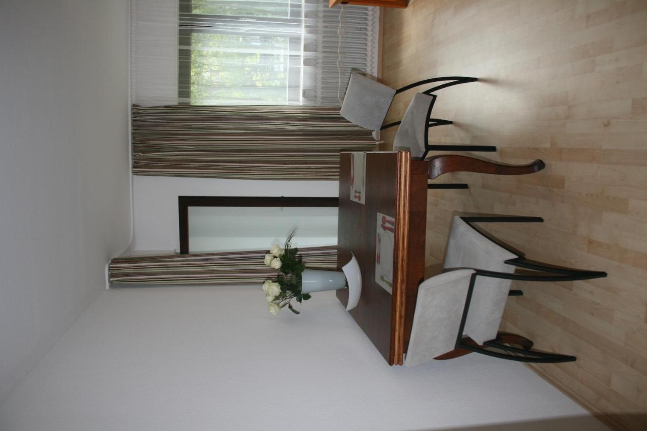 Pension Am Waldrand Karlsbad Buitenkant foto